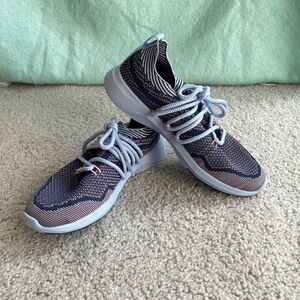 Fabletics Culver Knit Performance Sneaker Size 7.5 Abyss Blue Violet Pink Train